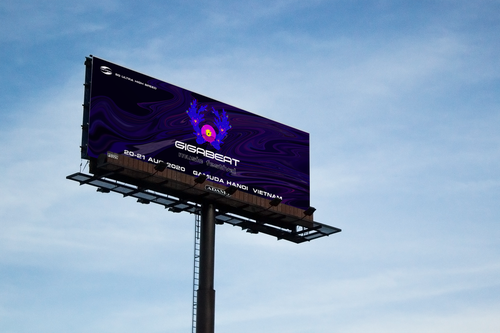 Billboard_Mockup_xAWh1QL.width-2000.png